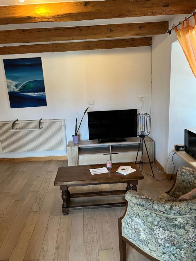 Chambre Papillon Avec Acces Terasse La Neuveville Eksteriør bilde
